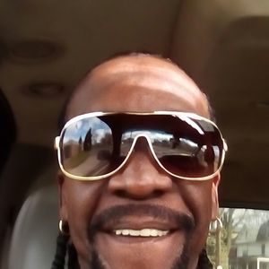 Meet your Posher, Dino